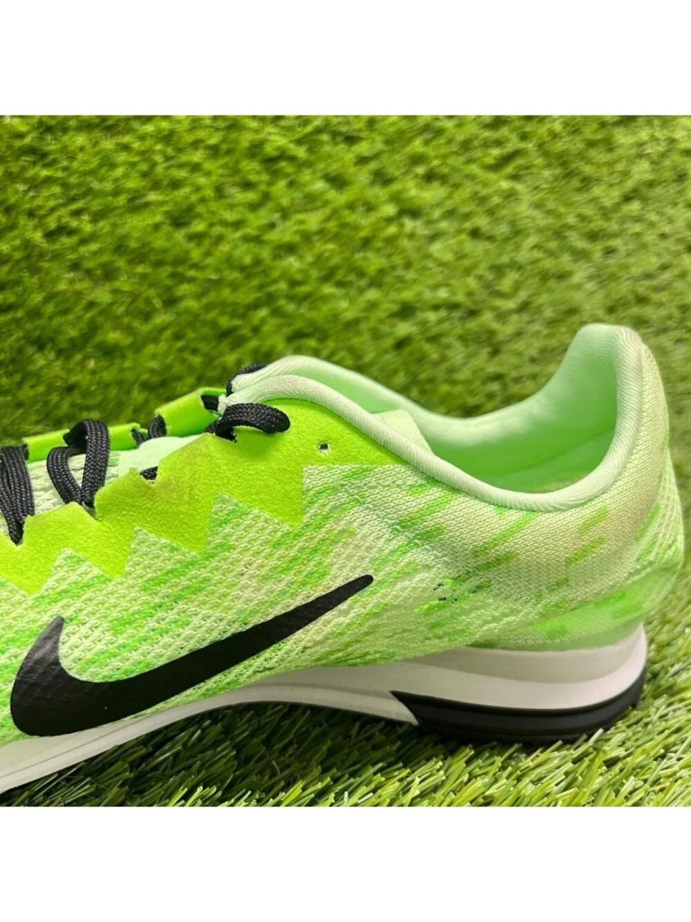 Nike Air Zoom Streak LT 4 Mens Size 9 Neon Green Black Running Shoes Sneakers